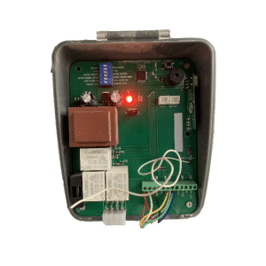 Kit Central Enchufable para motor lateral marca MERYTRONIC modelo ROMA APP MSV0110