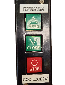 Botonera negra mural de 3 botones LBCE241